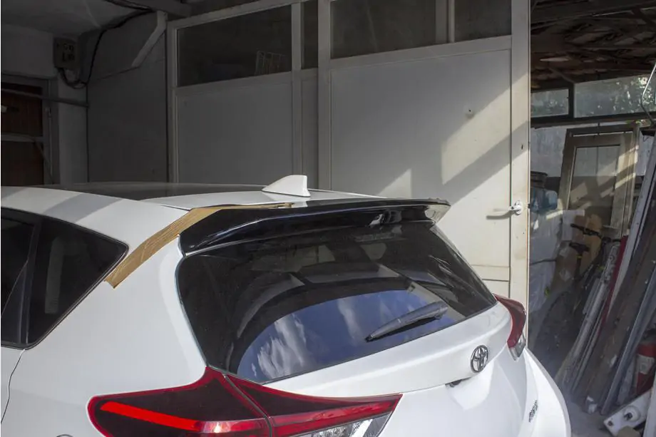 Toyota Auris 2012-2018 Spoiler (primer per verniciatura) Foto 3
