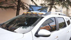 Renault Duster 2018-2024 Visiera parabrezza V2 (LED) foto 4