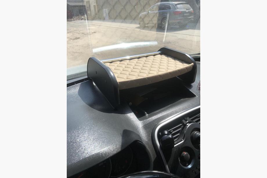 Renault Kangoo 2008–2020 Mensola Cruscotto Beige Image