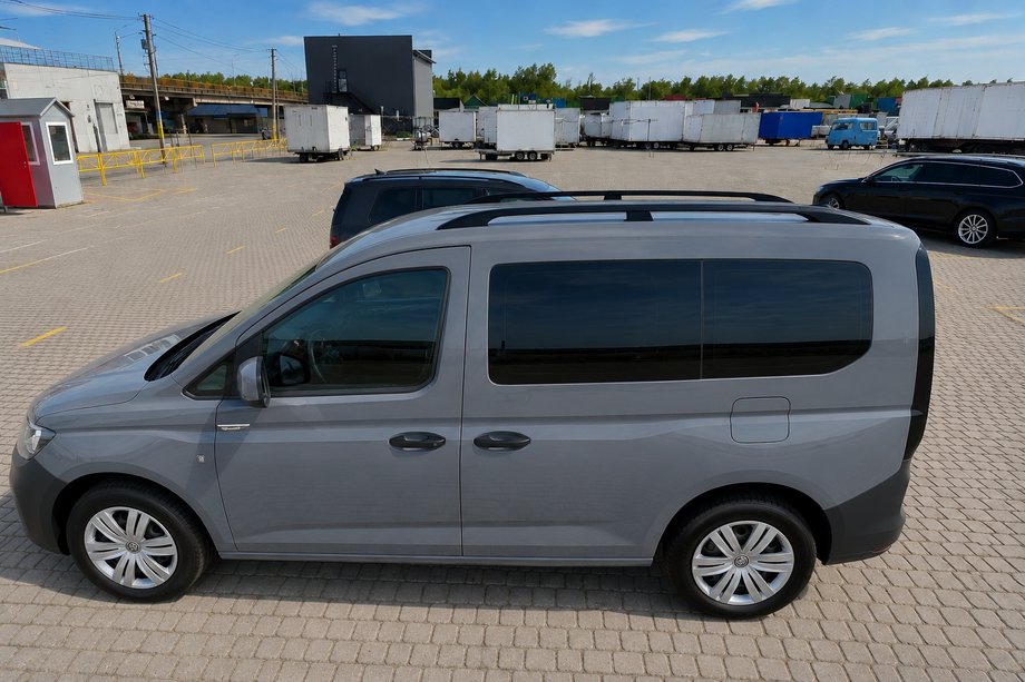 Volkswagen Caddy 2020- Barre Portatutto Skyport BLACK Base Standard Foto 8