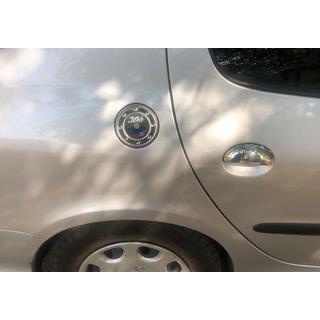 Copertura cromata tappo serbatoio carburante (acciaio inox) Peugeot 206 1998-2024 foto 2