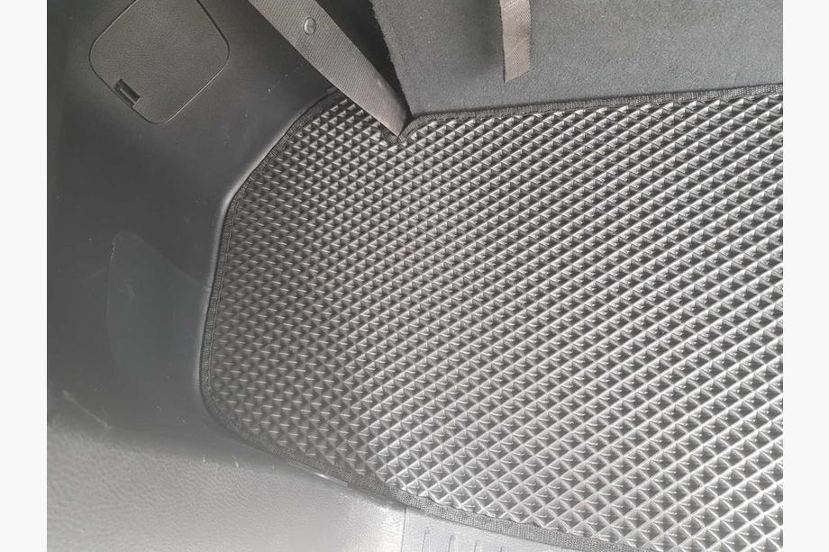 Toyota Highlander 2013-2019 Tappetino bagagliaio EVA (piccolo, nero) Foto 2