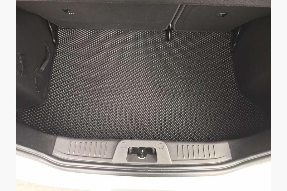 Ford Fiesta 2008-2017 Tappetino bagagliaio HB (EVA, Nero) Foto 1
