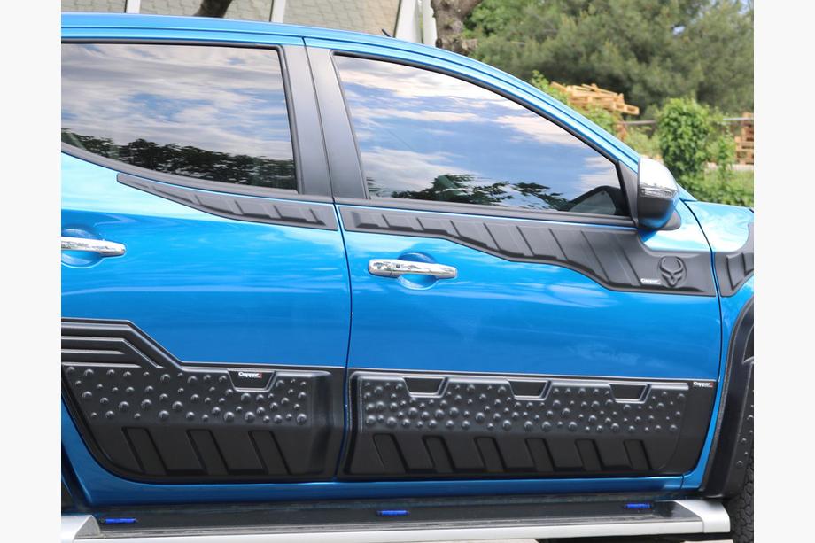 Mitsubishi L200 2015-2024 Modanature porte EuroCap (6 pz, ABS) Foto 4