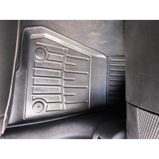 Tappetini Stingray 3D (5D, 5 pz, Poliuretano) Jeep Wrangler 2018- foto 4