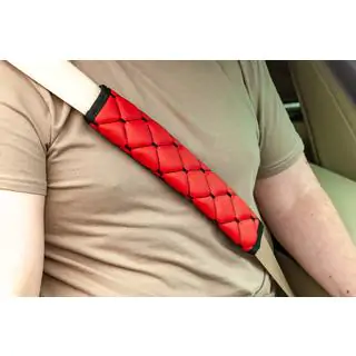 Copri cintura di sicurezza ECO (2 pz, Rosso con cuciture nere) foto 1