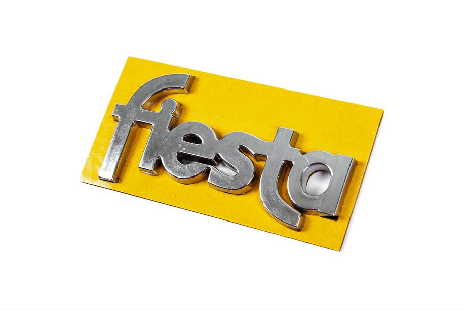 Ford Fiesta 1995-2001 Scritta Fiesta 8401a (69mm x 35mm, per porta) Foto 2