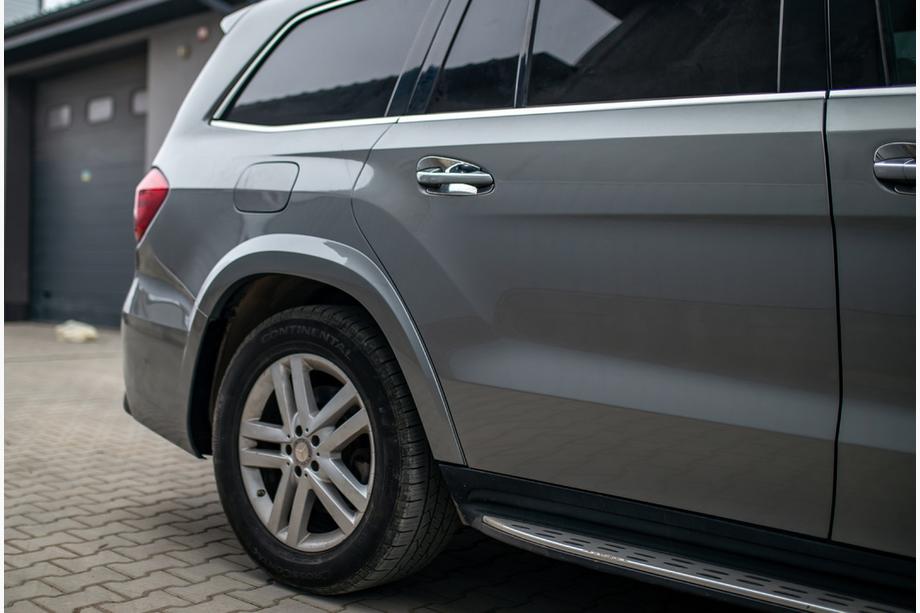 Mercedes GL/GLS class X166 2012-2019 Kit restyling da GL a GLS AMG Foto 47