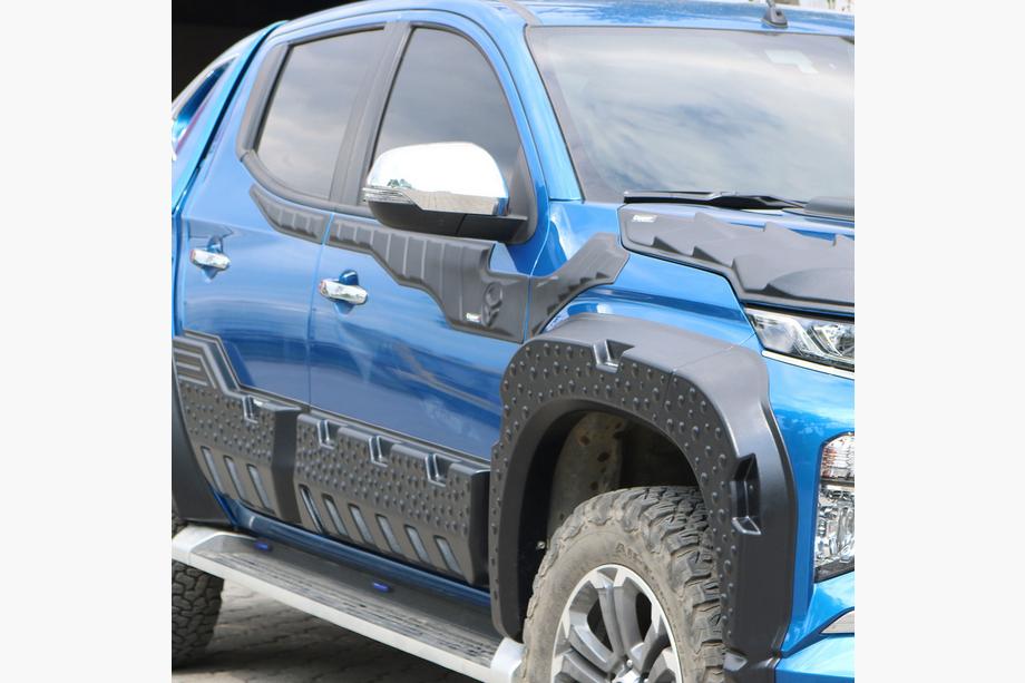 Mitsubishi L200 2015-2024 Modanature Superiori Porte 2019+ (6 pz, ABS) Foto 5