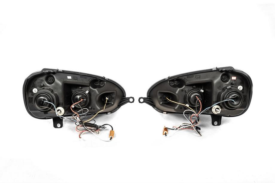 Volkswagen Golf 5 2003-2009 Fari anteriori con luci LED Silver (2 pz) Foto 5