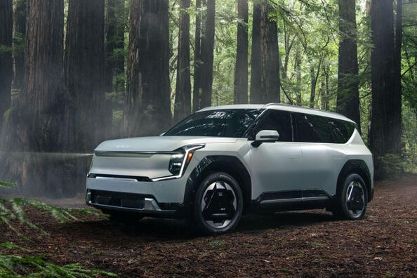 Crossover elettrico a sette posti Kia EV9