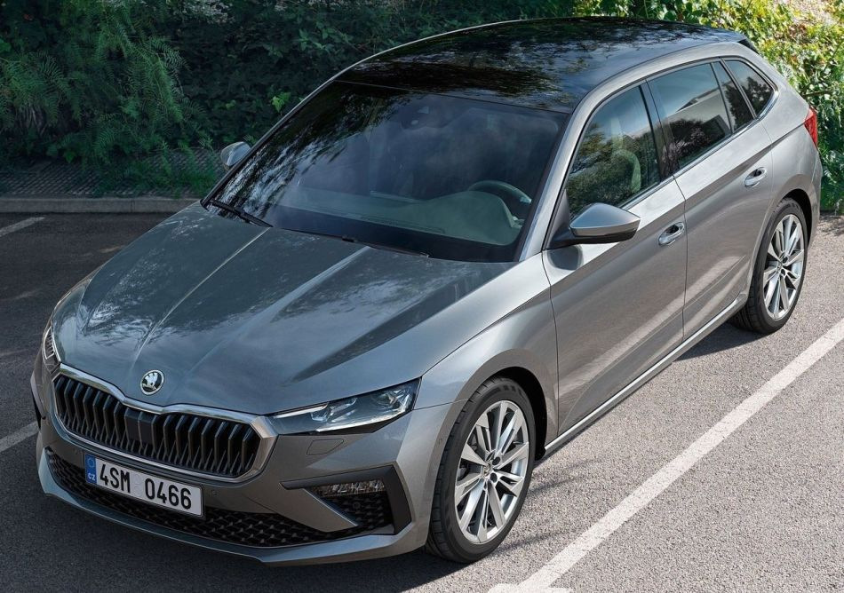 Revisione della berlina Skoda Scala aggiornata