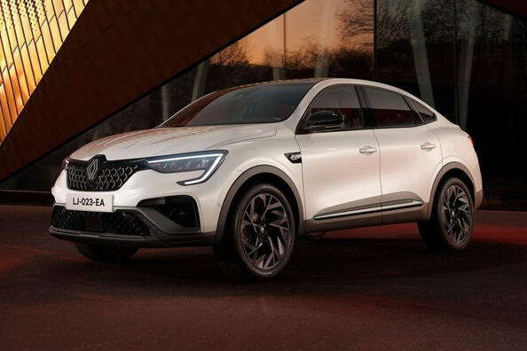 Revisione del crossover Renault Arkana aggiornato