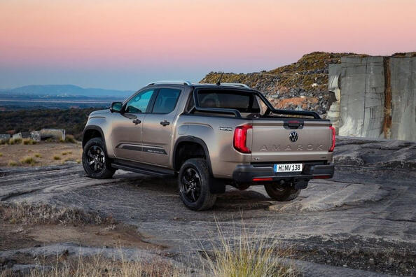 Revisione del pick-up Volkswagen Amarok di nuova generazione Foto 3