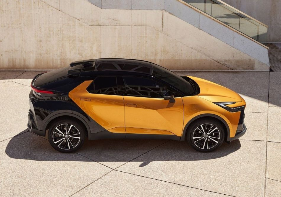 Revisione del crossover compatto Toyota C-HR di seconda generazione