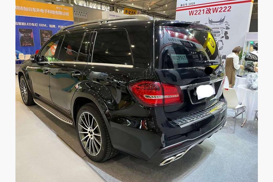 Mercedes GL class X164 2006-2012 Kit restyling per GLS X166 AMG Foto 2