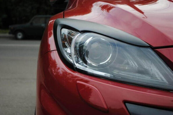 Regolazione dei fari dell’auto: vantaggi, opzioni