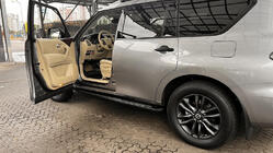 Nissan Armada 2016-2024 Pedane Laterali New Vision Grey (2 pz, Alluminio) foto 3