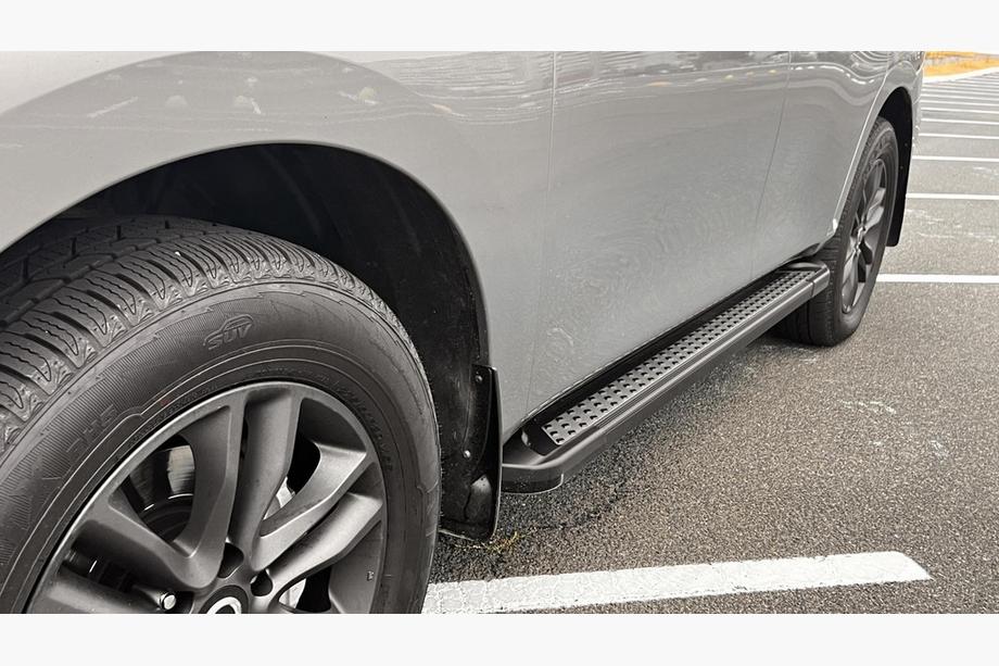 Nissan Armada 2016-2024 Pedane Laterali New Vision Grey (2 pz, Alluminio) Image