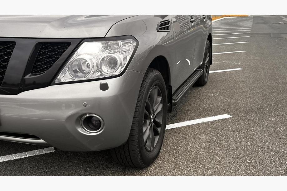 Nissan Armada 2016-2024 Pedane Laterali New Vision Grey (2 pz, Alluminio) Foto 9