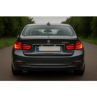 Modanatura in acciaio inox sopra la targa BMW 3 Series F30/F31 2012-2019 foto 1