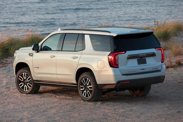 Revisione del SUV GMC Yukon di quinta generazione Foto 4