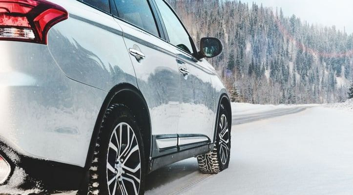 Come risparmiare carburante in inverno: consigli per gli automobilisti