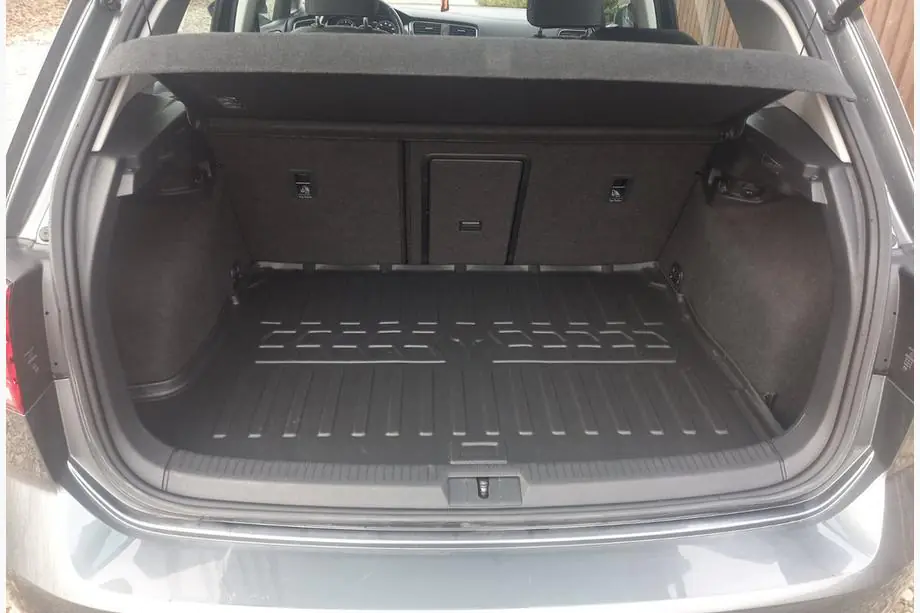 Volkswagen Golf 7/E-Golf 2012-2020 Vasca baule 3D Stingray (per E-Golf) Foto 1