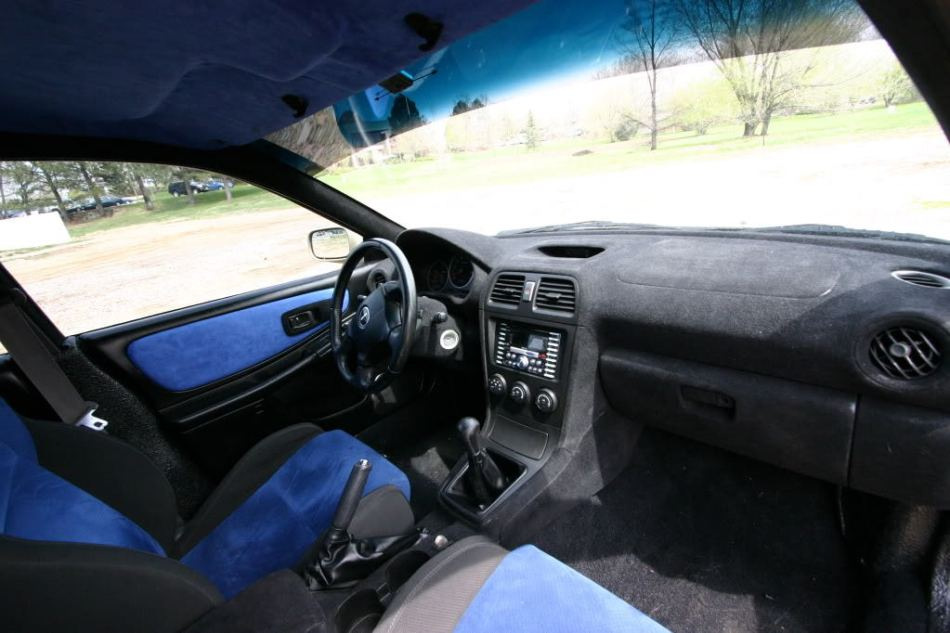 Cos’è il floccaggio degli interni delle auto e qual è il suo vantaggio