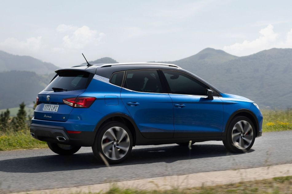 Panoramica del crossover compatto SEAT Arona aggiornato