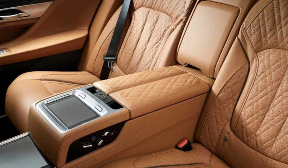 Interni auto: consigli efficaci per la cura della pelle Nappa
