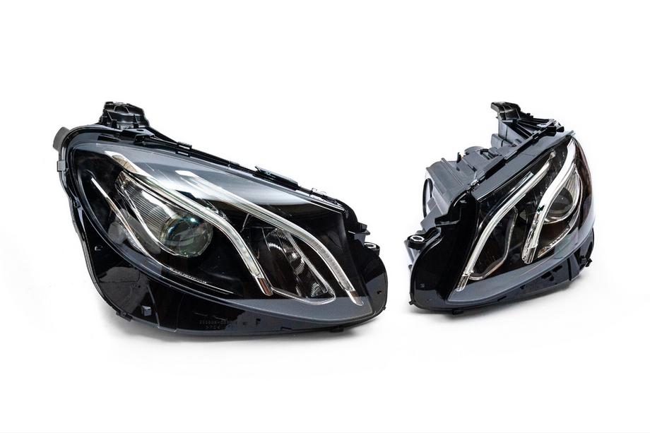 Mercedes E-class W213 2016-2023 Fari anteriori OEM 2016-2020 (2 pz, senza centraline, LED) Foto 3