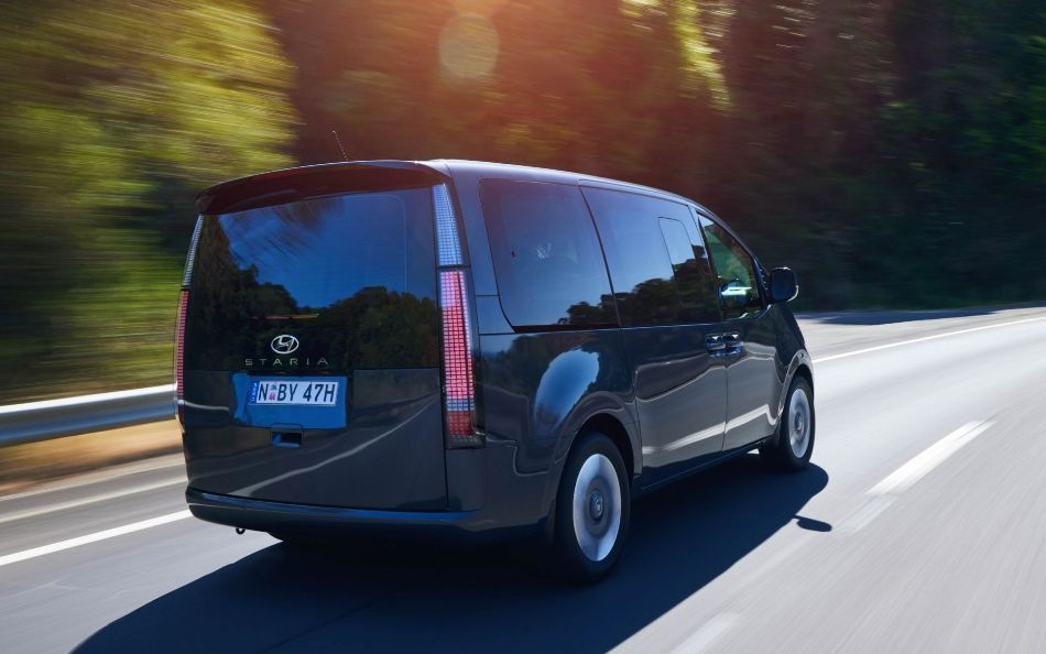 Recensione del minivan Hyundai Staria