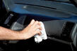 Come rimuovere i graffi dalla plastica dell’auto in cabina? foto 1