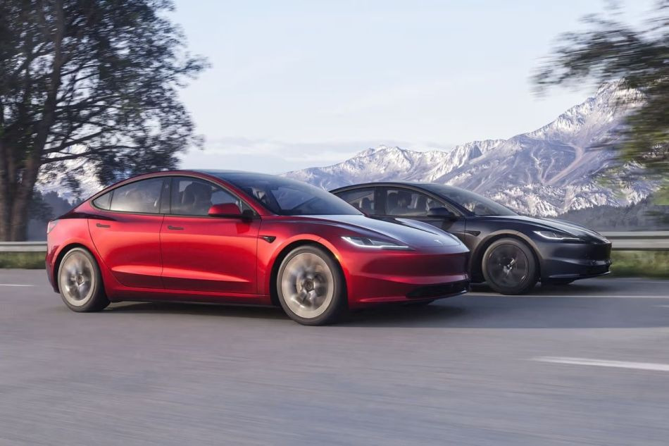 Berlina elettrica Tesla Model 3 aggiornata