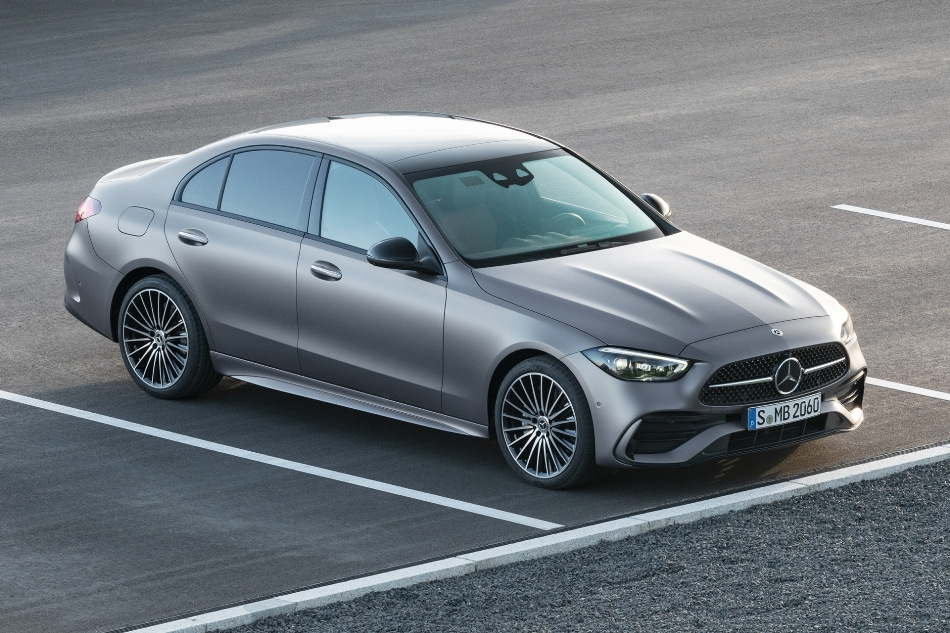 Mercedes-Benz Classe C W206: eleganza e tecnologie di nuova generazione