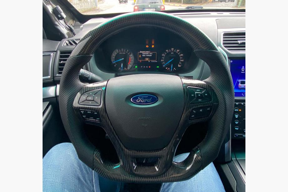 Ford Explorer 2019- Volante anatomico completo (carbonio) Image