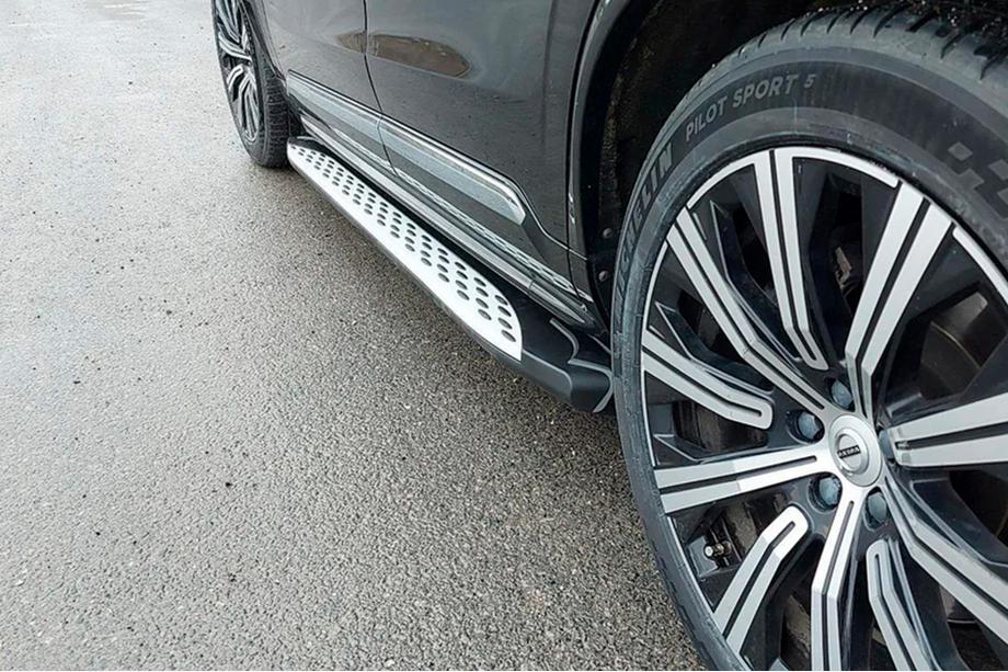 Volvo XC90 2015- Pedane Laterali Shining (2 pz, Alluminio) Foto 1