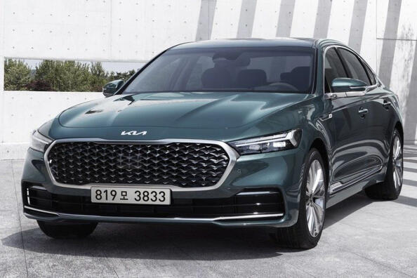Recensione della berlina KIA K9