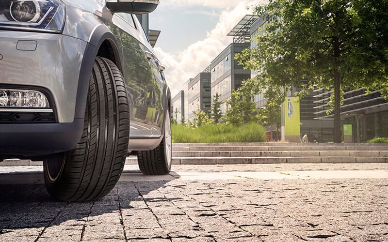 Come scegliere gli pneumatici estivi per un’auto?