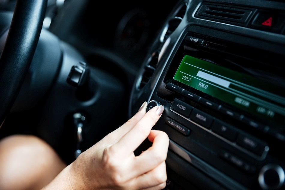 Come migliorare il suono dell’impianto audio in macchina?
