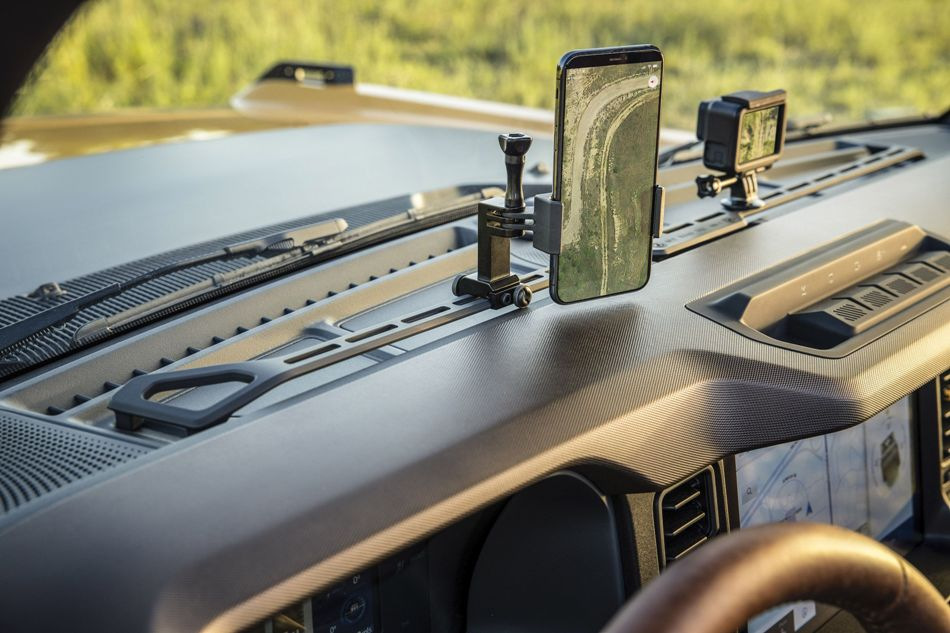 Accessori utili per gli interni dell’auto: comodità e funzionalità