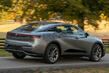 Recensione della berlina Toyota Crown Cross foto 4