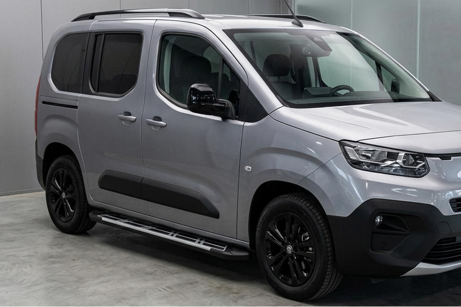 Fiat Doblo III 2023- Pedane Laterali Sunrise (2 pz, Alluminio) Foto 1