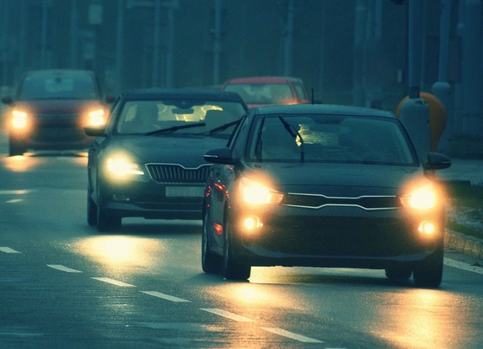 Come utilizzare correttamente le luci dell’auto?