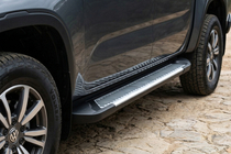 Volkswagen Amarok 2022- Pedane Laterali Line (2 pz, Alluminio) foto 1