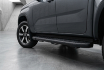 Volkswagen Amarok 2022- Pedane Laterali Bosphore Black (2 pz, Alluminio) foto 1