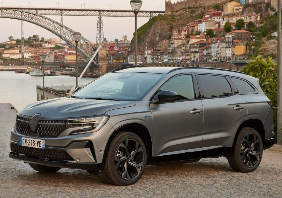 Renault Espace della sesta generazione: una revisione del monovolume