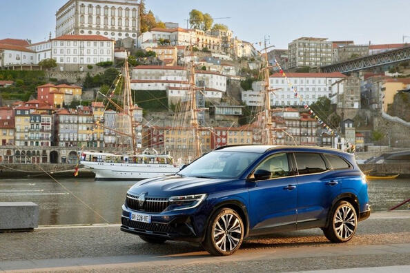 Renault Espace della sesta generazione: una revisione del monovolume