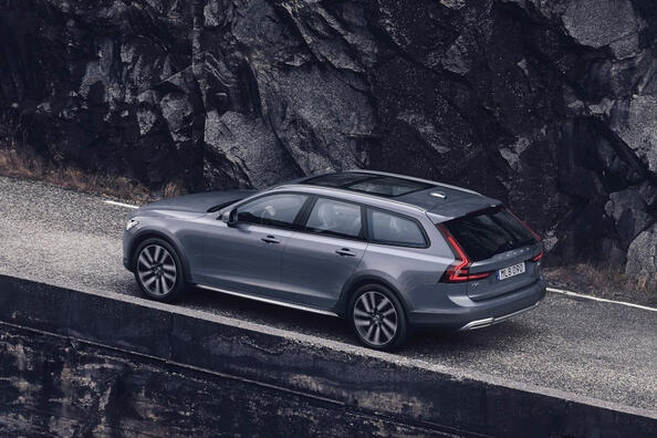 Volvo V90 Cross Country: una revisione del veicolo fuoristrada Foto 2